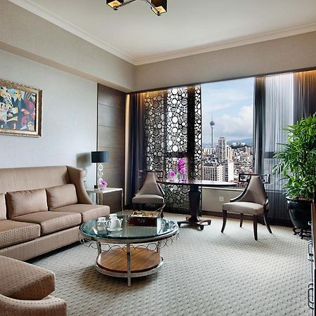 Sofitel Macau At Ponte 16 Otel Dış mekan fotoğraf A living room in a suite at the Shangri-La Hotel, Kuala Lumpur