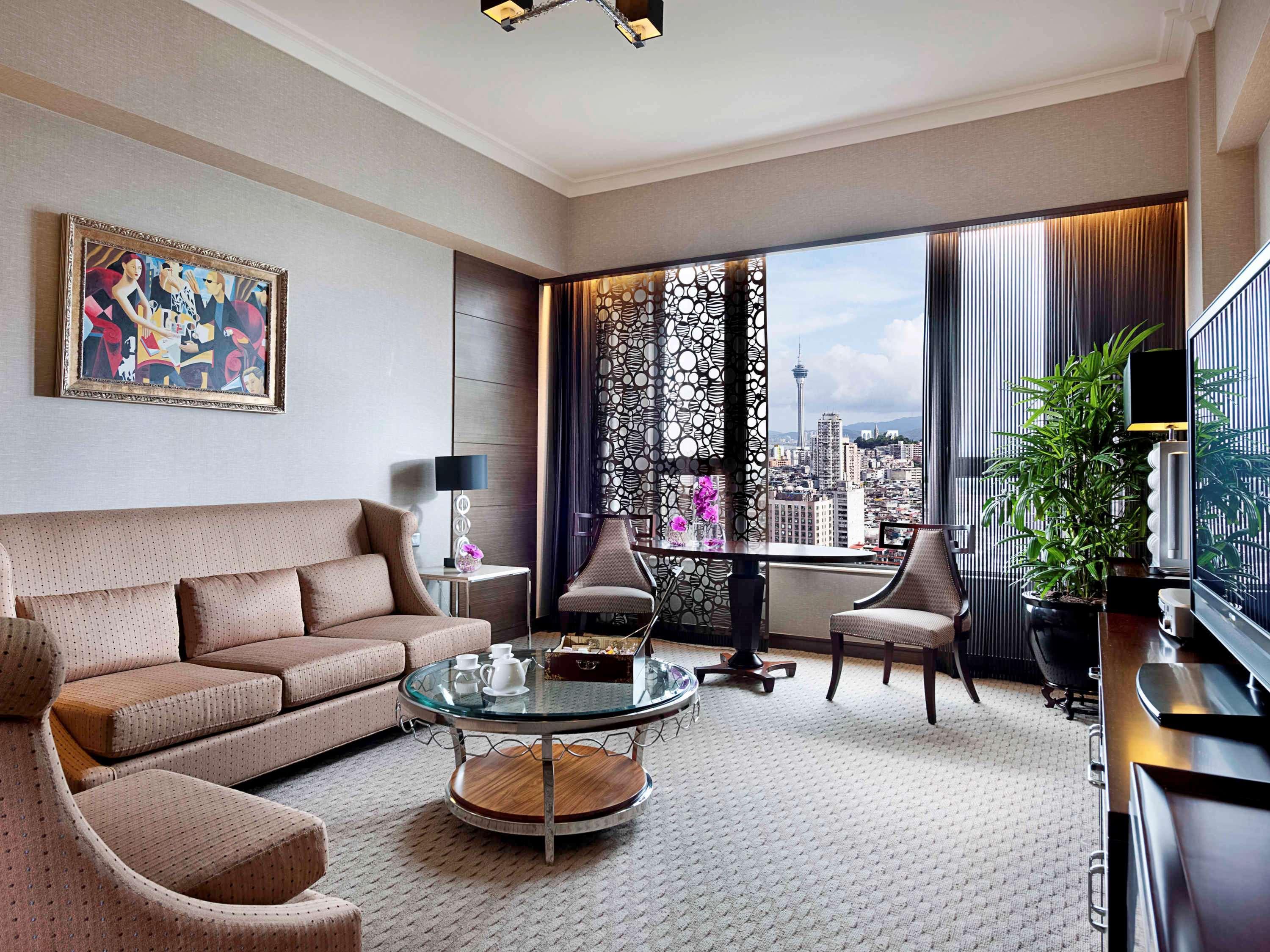 Sofitel Macau At Ponte 16 Otel Dış mekan fotoğraf A living room in a suite at the Shangri-La Hotel, Kuala Lumpur