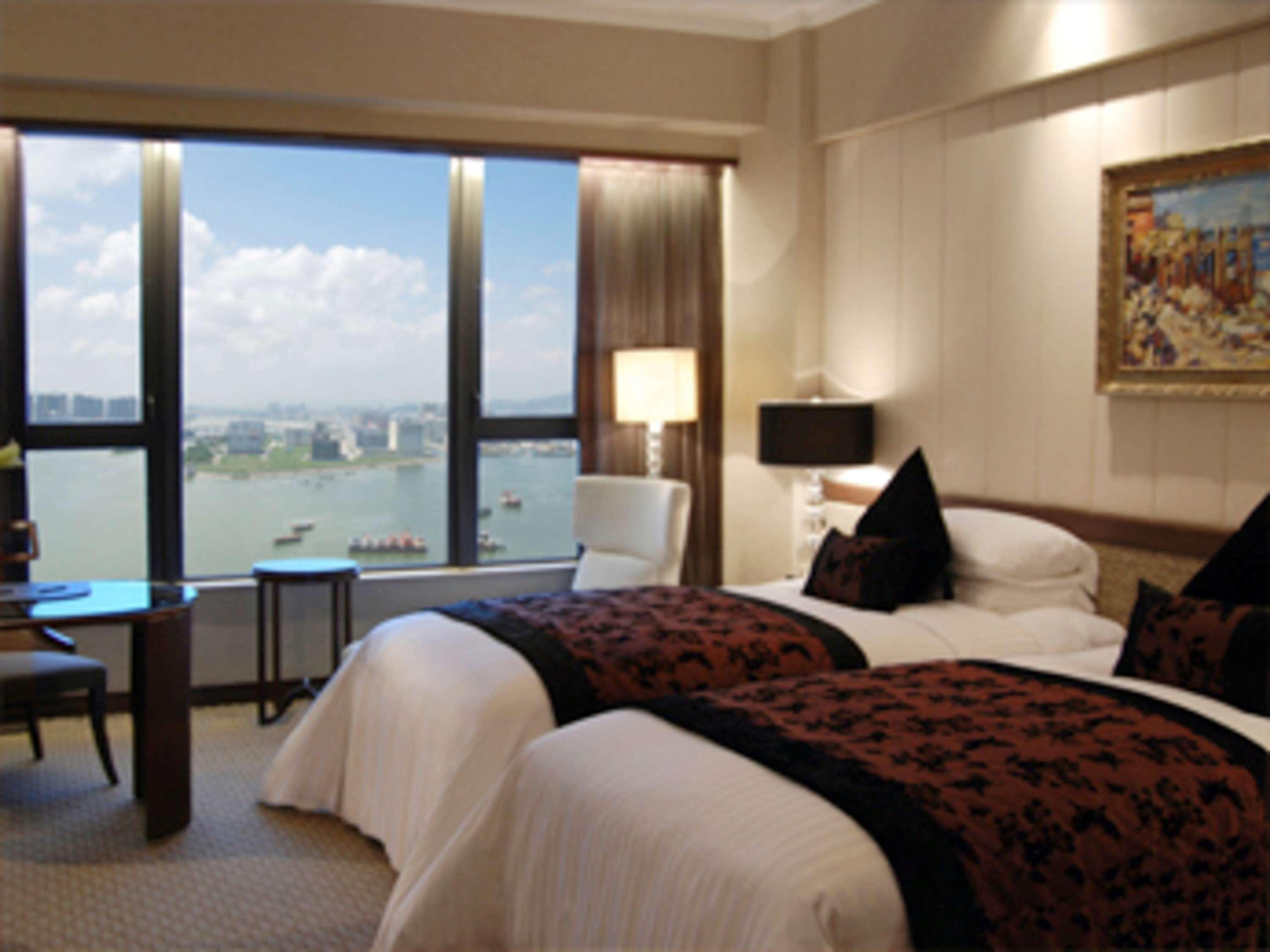 Sofitel Macau At Ponte 16 Otel Dış mekan fotoğraf Deluxe Room