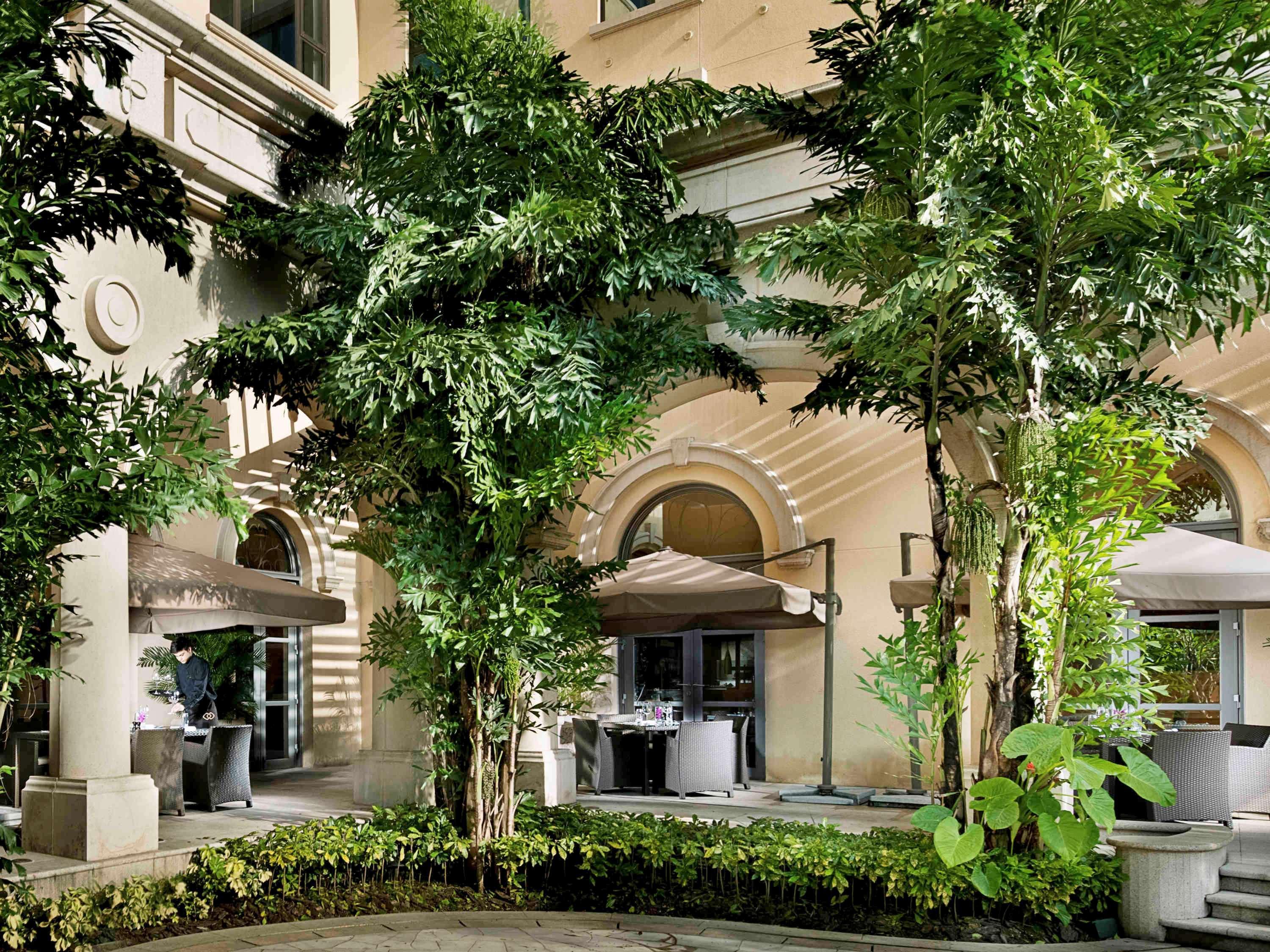 Sofitel Macau At Ponte 16 Otel Dış mekan fotoğraf The hotel's entrance