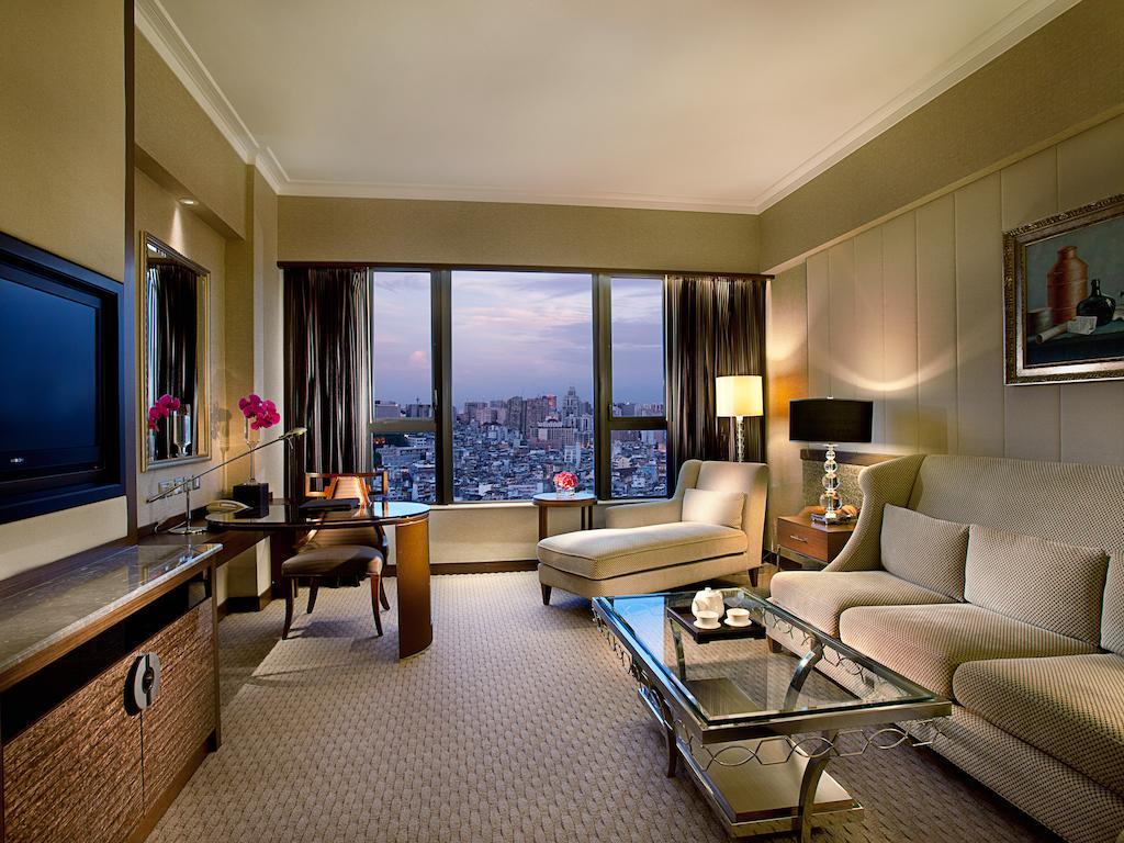 Sofitel Macau At Ponte 16 Otel Dış mekan fotoğraf A suite at the Mandarin Oriental, Seoul